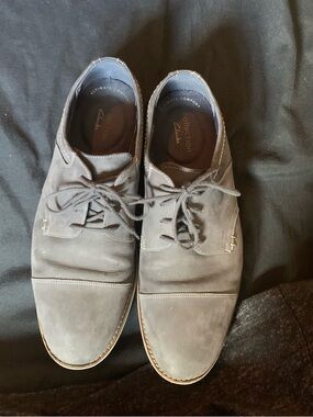 Clarks Men's Gray Suede Derby Shoes